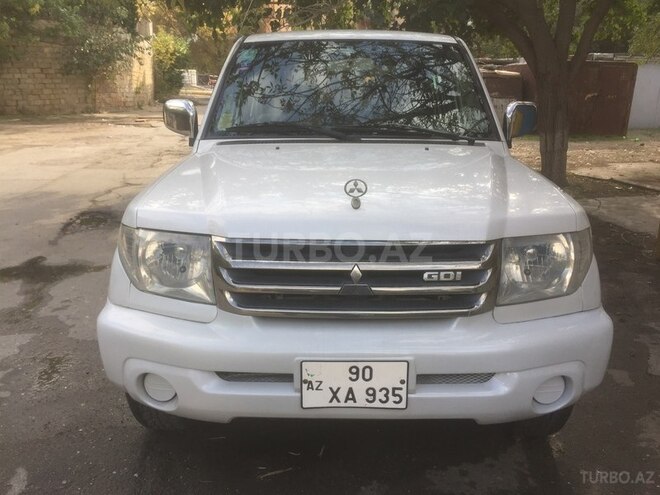 Mitsubishi Pajero io 2001, 194,000 km - 2.0 l - Bakı