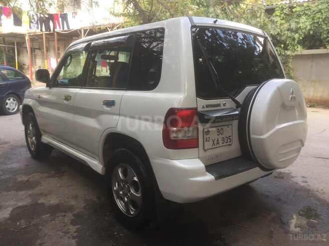 Mitsubishi Pajero io 2001, 194,000 km - 2.0 l - Bakı