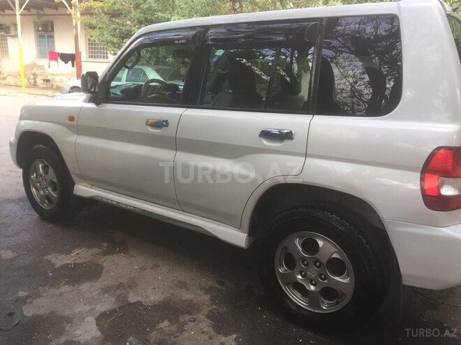 Mitsubishi Pajero io 2001, 194,000 km - 2.0 l - Bakı