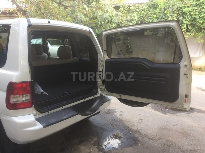 Mitsubishi Pajero io 2001, 194,000 km - 2.0 l - Bakı