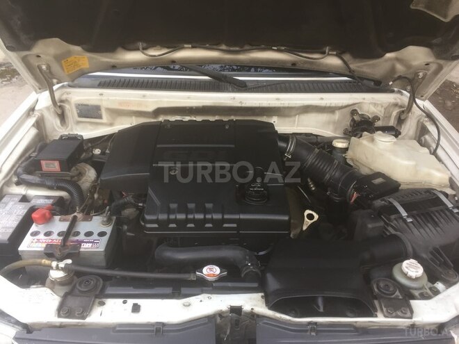 Mitsubishi Pajero io 2001, 194,000 km - 2.0 l - Bakı