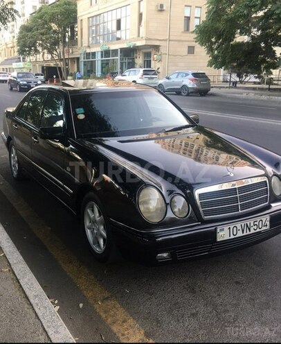 Mercedes E 320 1997, 295,000 km - 3.2 l - Bakı