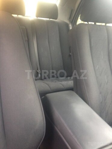 Mercedes E 220 1999, 265,898 km - 2.2 l - Bakı