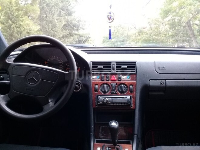 Mercedes C 180 1998, 243,000 km - 1.8 л - Sumqayıt