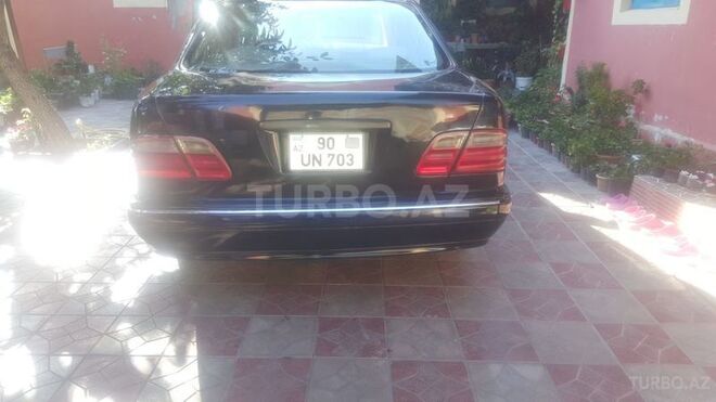 Mercedes E 320 1999, 277,000 km - 3.2 л - Bakı