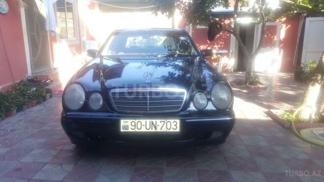 Mercedes E 320 1999, 277,000 km - 3.2 л - Bakı