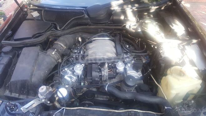 Mercedes E 320 1999, 277,000 km - 3.2 л - Bakı