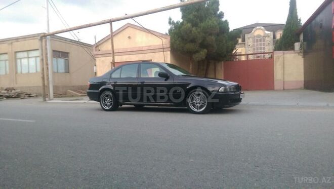 BMW 530 2001, 241,446 km - 3.0 l - Bakı