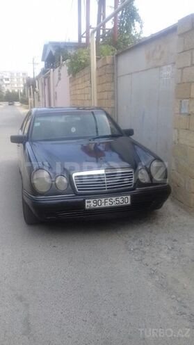 Mercedes E 230 1995, 560,000 km - 2.3 l - Bakı