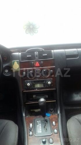 Mercedes E 230 1995, 560,000 km - 2.3 l - Bakı