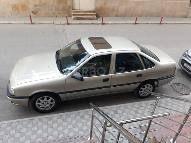 Opel Vectra 1994, 196,000 km - 1.8 л - Bakı