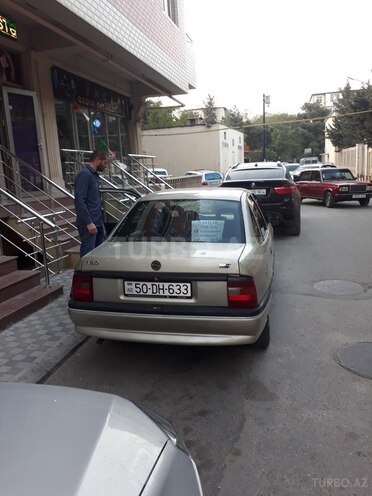 Opel Vectra 1994, 196,000 km - 1.8 л - Bakı