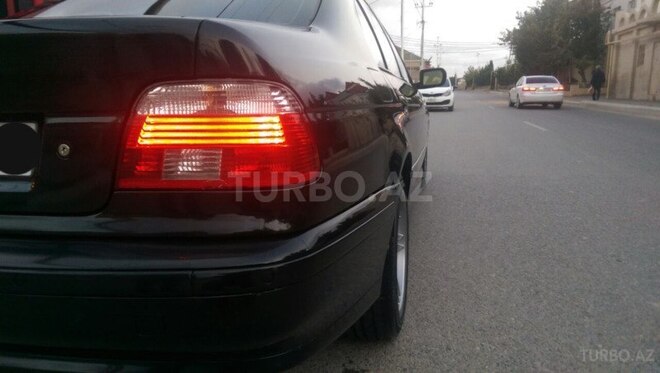 BMW 530 2001, 241,446 km - 3.0 l - Bakı