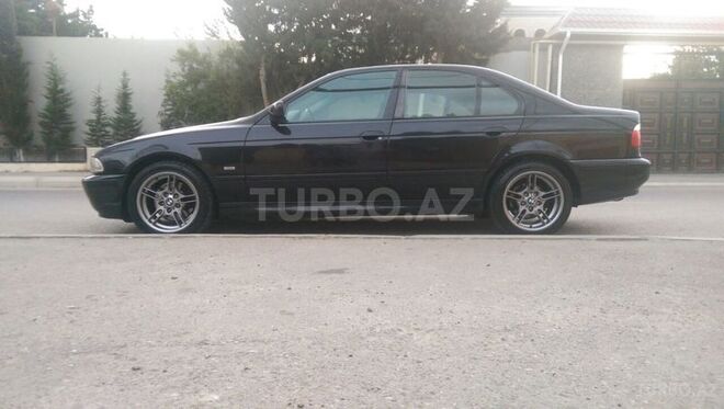 BMW 530 2001, 241,446 km - 3.0 l - Bakı
