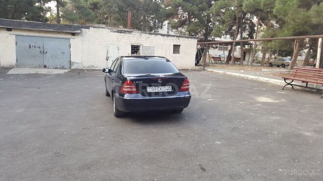 Mercedes C 240 2000, 210,000 km - 2.6 l - Bakı