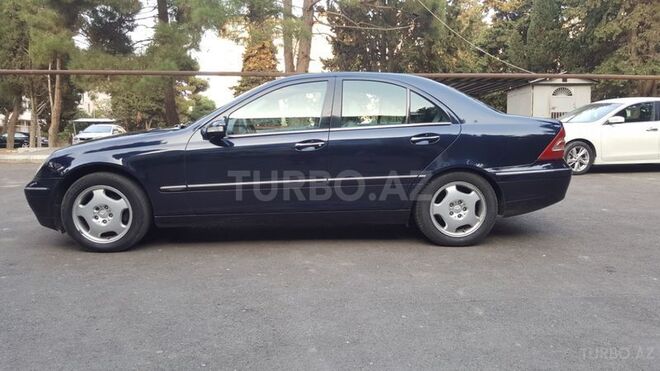 Mercedes C 240 2000, 210,000 km - 2.6 l - Bakı