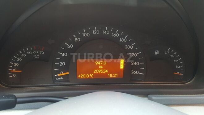 Mercedes C 240 2000, 210,000 km - 2.6 l - Bakı