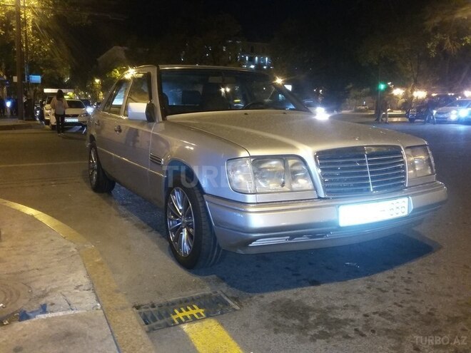 Mercedes E 220 1995, 344,750 km - 2.2 l - Bakı