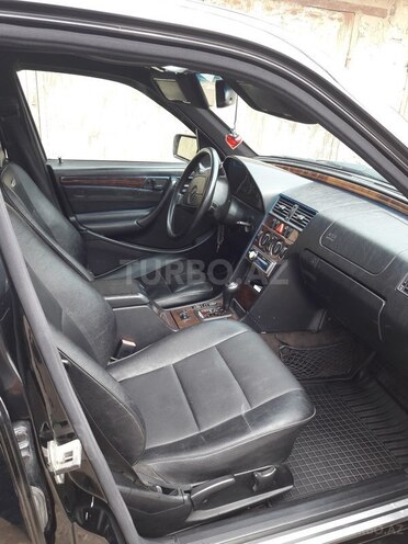 Mercedes C 230 1999, 186,000 km - 2.3 l - Sumqayıt