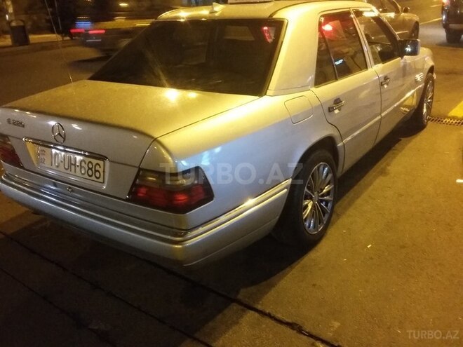 Mercedes E 220 1995, 344,750 km - 2.2 l - Bakı