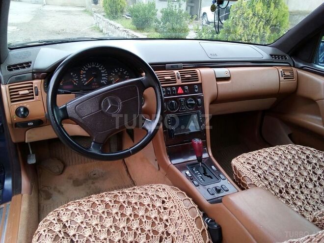 Mercedes C 230 1997, 323,100 km - 0.0 l - Bakı