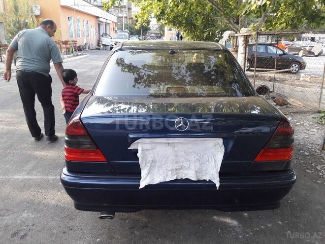 Mercedes C 180 1998, 215,480 km - 1.8 l - Bakı