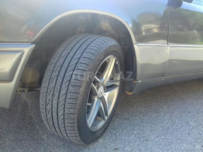 Mercedes E 220 1994, 564,876 km - 2.2 l - Bakı