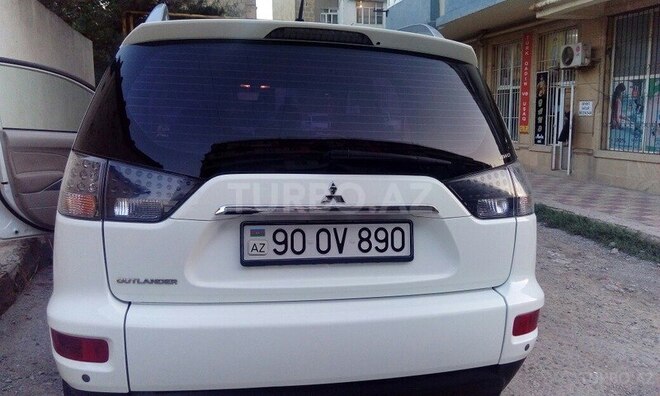 Mitsubishi Outlander 2010, 123,000 km - 3.0 l - Bakı