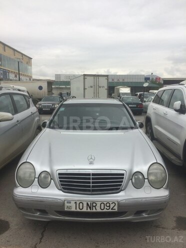 Mercedes E 240 2000, 230,500 km - 2.6 l - Bakı