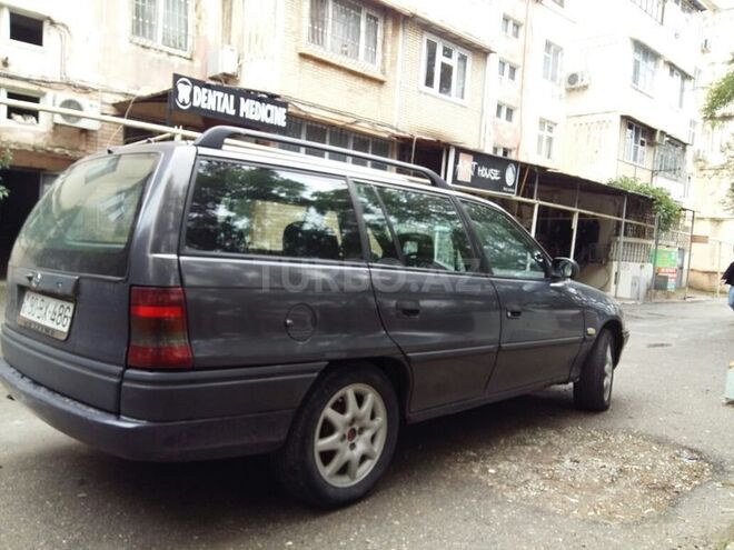 Opel Astra 1997, 200,000 km - 1.6 l - Bakı