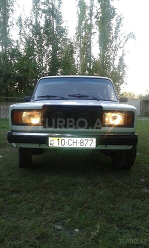 LADA (VAZ) 2107 2004, 750,000 km - 16.0 l - Ucar
