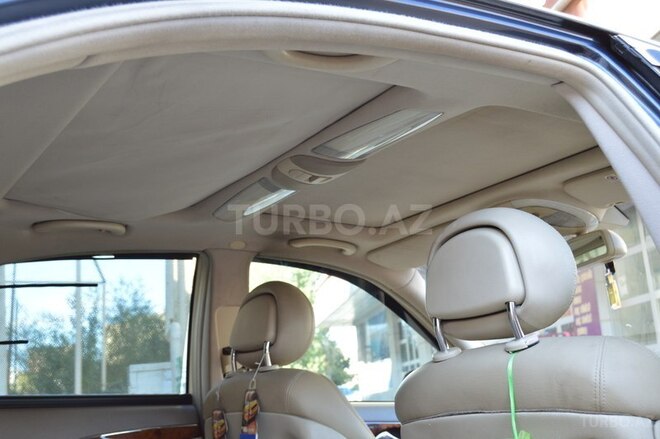 Mercedes E 320 2002, 239,000 km - 3.2 l - Bakı