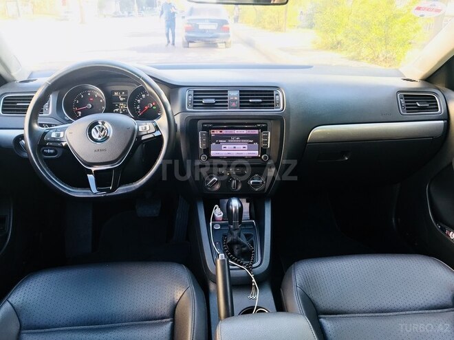 Volkswagen Jetta 2015, 41,650 km - 1.8 л - Bakı