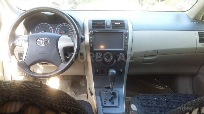Toyota Corolla 2013, 226,000 km - 1.8 l - Bakı