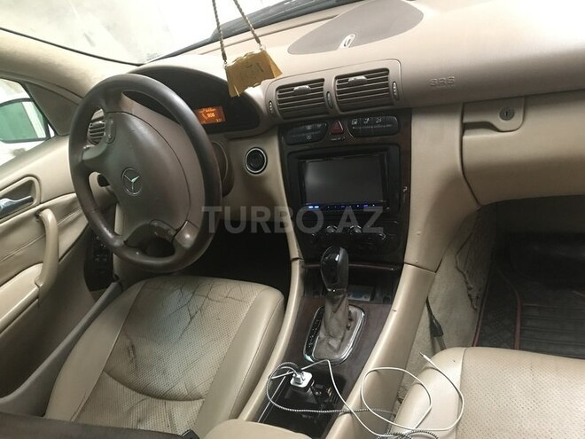 Mercedes C 240 2002, 348,000 km - 2.6 l - Bakı