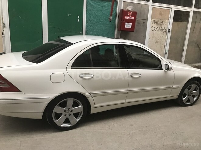 Mercedes C 240 2002, 348,000 km - 2.6 l - Bakı