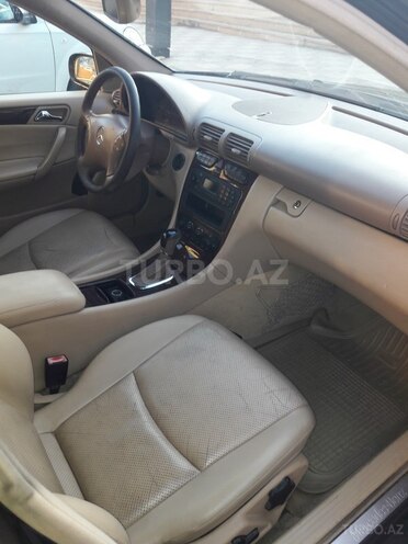 Mercedes C 240 2002, 312,658 km - 2.6 л - Bakı