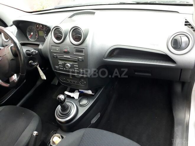 Ford Fiesta 2006, 210,000 km - 1.4 l - Bakı