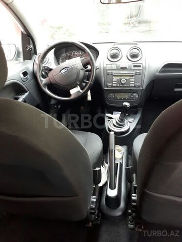 Ford Fiesta 2006, 210,000 km - 1.4 l - Bakı
