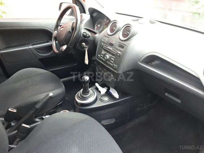 Ford Fiesta 2006, 210,000 km - 1.4 l - Bakı