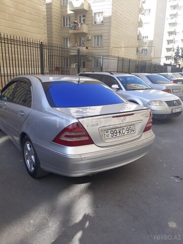 Mercedes C 220 2004, 219,200 km - 2.2 л - Bakı