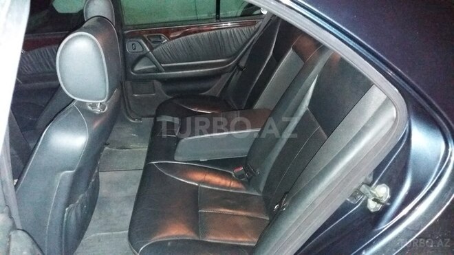 Mercedes E 240 1999, 278,069 km - 2.4 l - Bakı