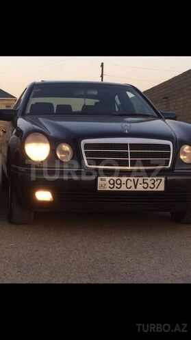 Mercedes E 240 1999, 278,069 km - 2.4 l - Bakı