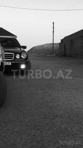 Mercedes E 240 1999, 278,069 km - 2.4 l - Bakı