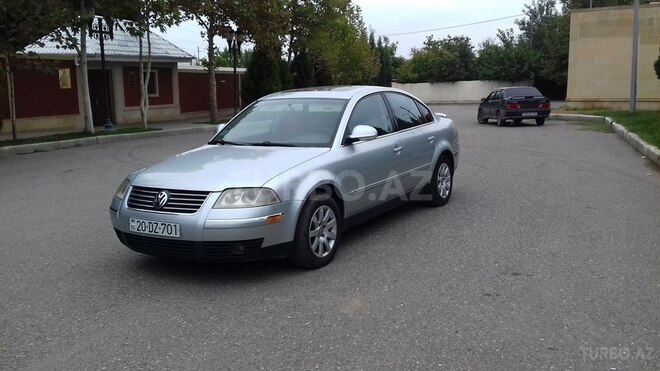 Volkswagen Passat 2004, 199,688 km - 1.8 l - Gəncə