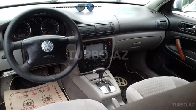 Volkswagen Passat 2004, 199,688 km - 1.8 l - Gəncə