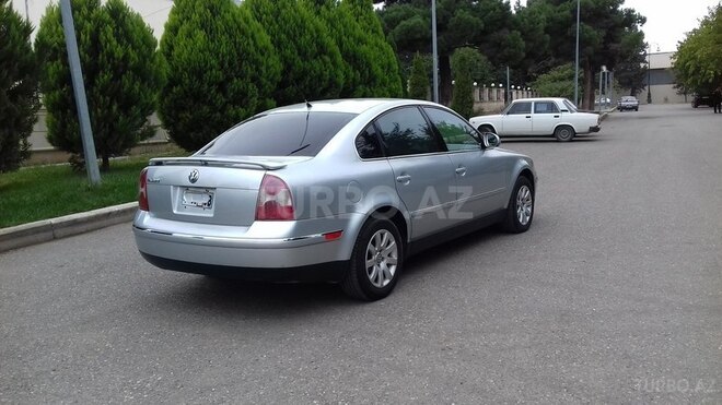 Volkswagen Passat 2004, 199,688 km - 1.8 l - Gəncə