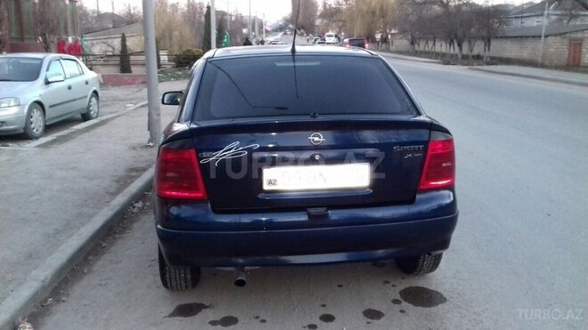 Opel Astra 1999, 350,000 km - 1.6 l - Quba