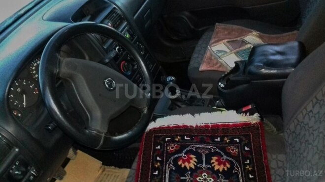 Opel Astra 1999, 350,000 km - 1.6 l - Quba