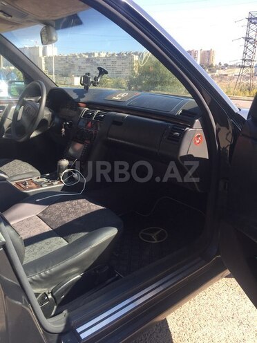 Mercedes E 230 1997, 233,500 km - 2.3 l - Bakı